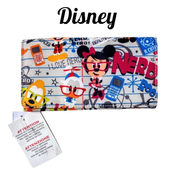 Disney Bags Nwt Disneys Mickey And Friends I Love Nerds Trifold